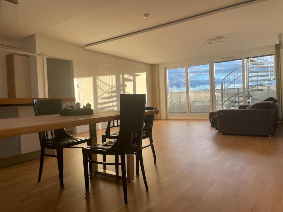 Rooftop Terrace- Panoramablick Ueber Wien Apartment Luaran gambar