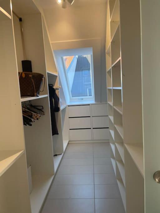 Rooftop Terrace- Panoramablick Ueber Wien Apartment Luaran gambar